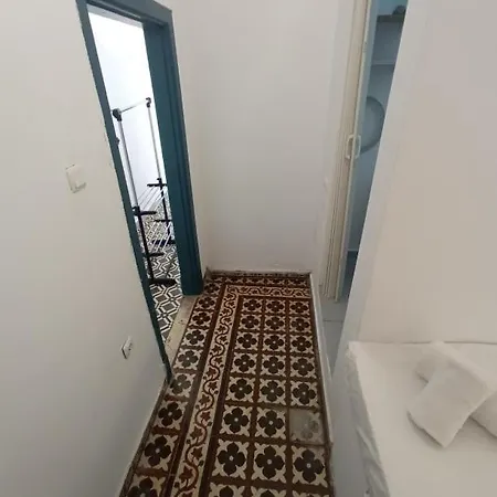 Mascot Bar Street עיר רודוס