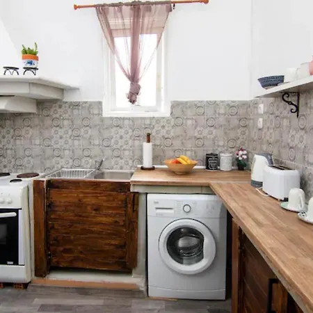 Mascot Bar Street Apartment *
