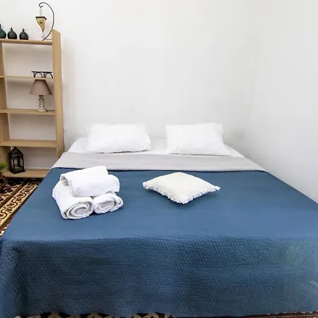 Mascot Bar Street Apartment